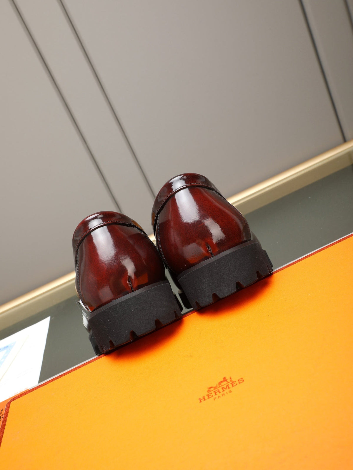 Hermes Group Series "Burgundy" Patent Leather H Logo Thick Sole Men Loafers