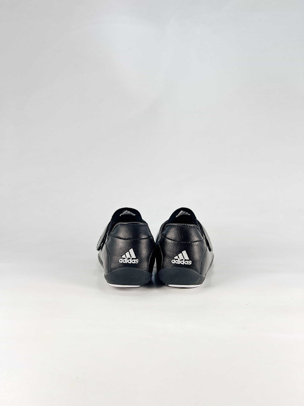 Pharrell Williams x Adidas Vario Flat Earther "Core Black White"-Classic sneakers，Adidas Women's Shoe Sale / Men's Shoe Sale