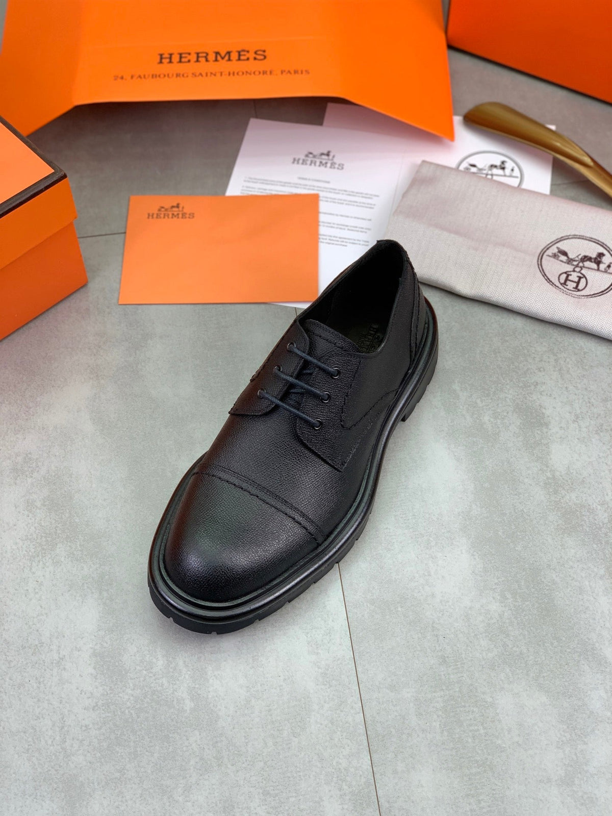 Hermès Men's Cap Toe Derby Shoes "Black" Grained Leather Thick Lug Sole Casual Dress Shoes