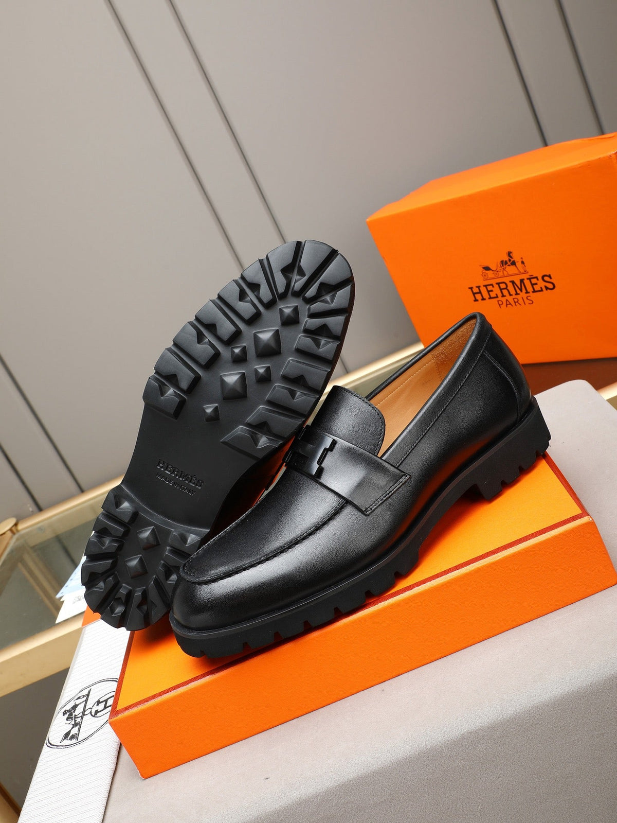Hermès Trait Loafer "Black" Smooth Leather Men Thick Sole Loafers