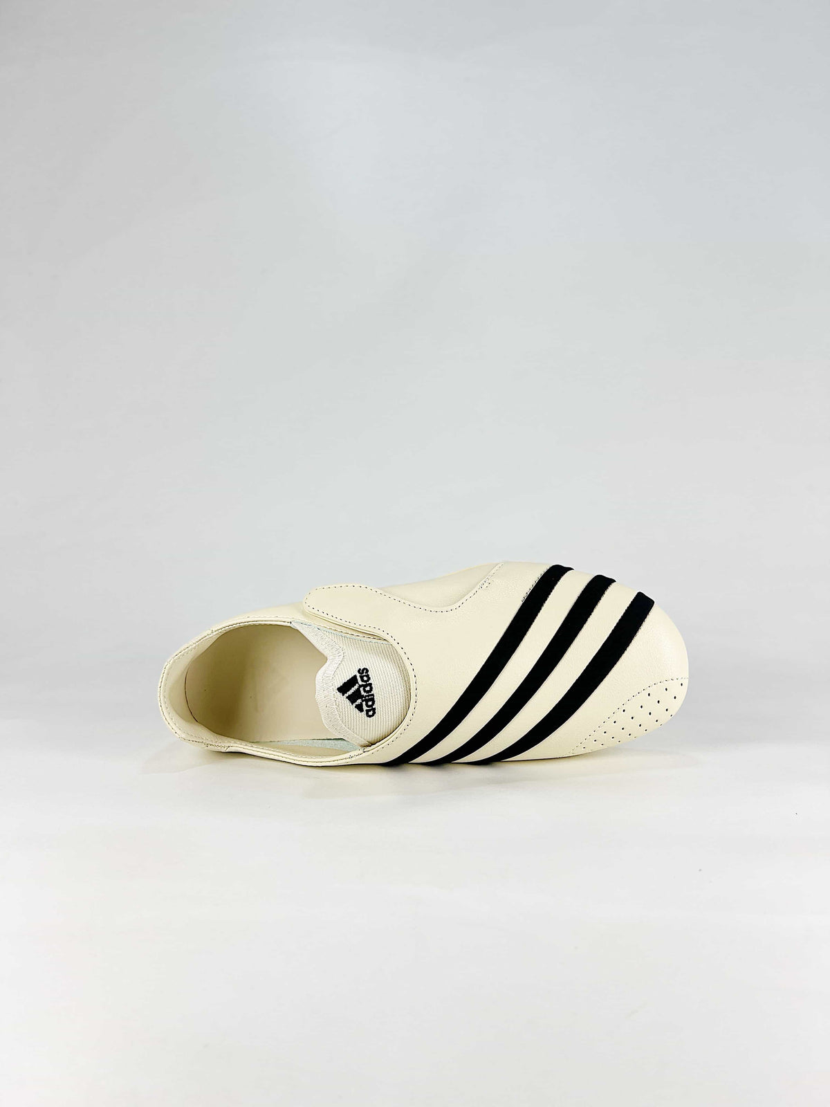 Pharrell Williams x Adidas Vario Flat Earther "Cream White Black"-Classic sneakers，Adidas Women's Shoe Sale / Men's Shoe Sale
