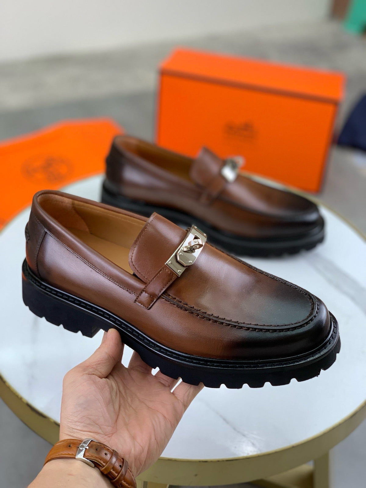 Hermes Group Series "Brown" Patina Leather Kelly Buckle Men Chunky Loafers