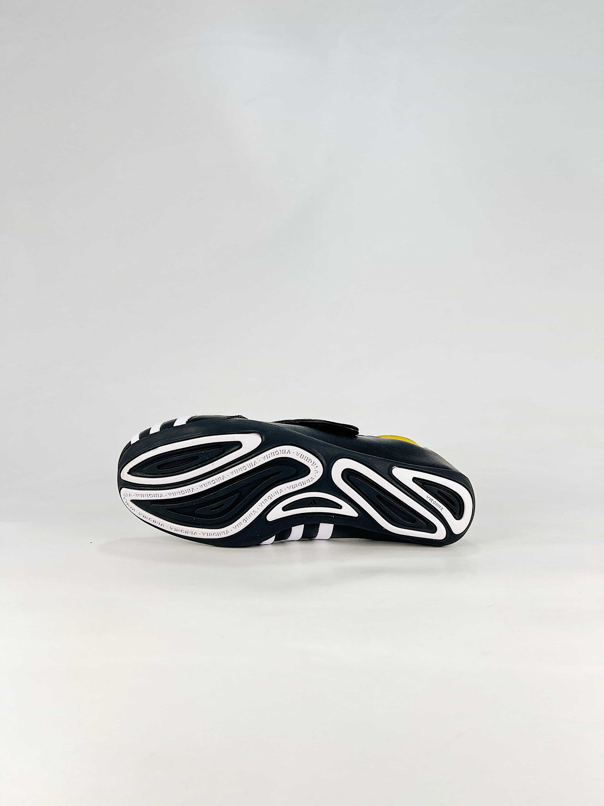 Pharrell Williams x Adidas Vario Flat Earther "Core Black White"-Classic sneakers，Adidas Women's Shoe Sale / Men's Shoe Sale
