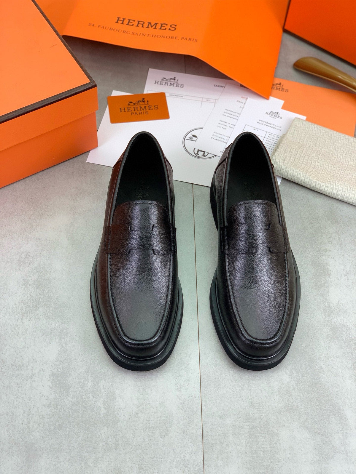 Hermès Men's Penny Loafers "Black" Grain Leather Thick Sole Business Dress Shoes