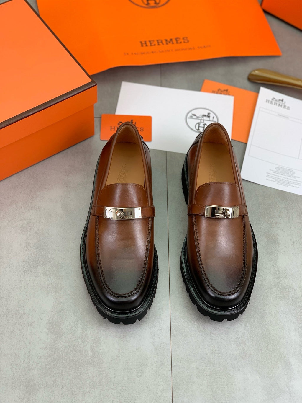 Hermes Group Series "Brown" Patina Leather Kelly Buckle Men Chunky Loafers