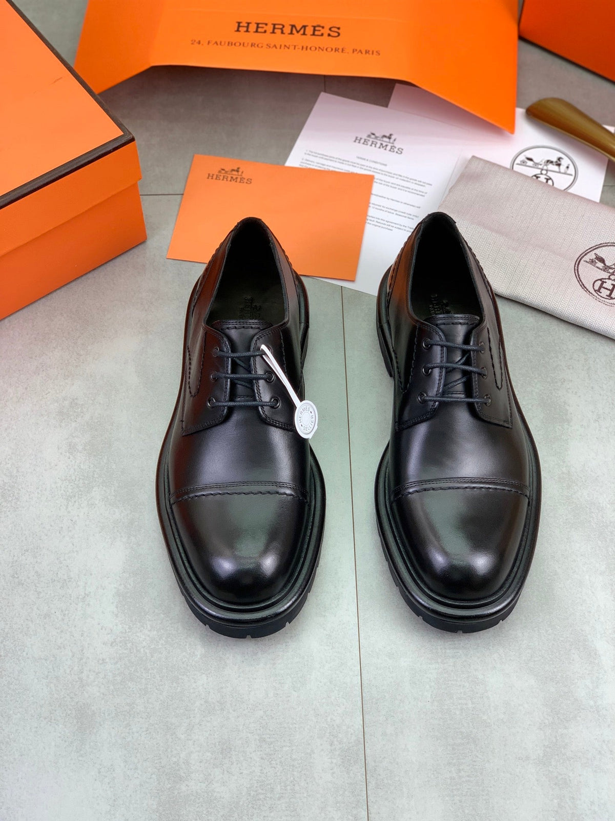 Hermès Men's Cap Toe Derby Shoes "Black" Smooth Leather Thick Lug Sole Casual Dress Shoes