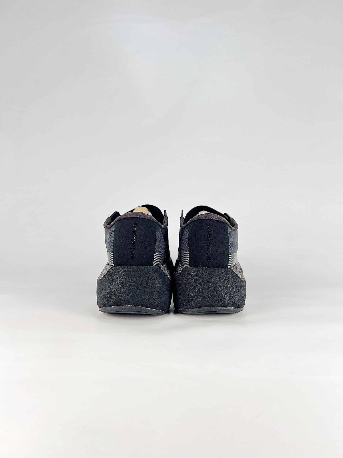 Adidas Hyperboost Edge "Core Black Carbon"-Classic sneakers，Adidas Women's Shoe Sale / Men's Shoe Sale