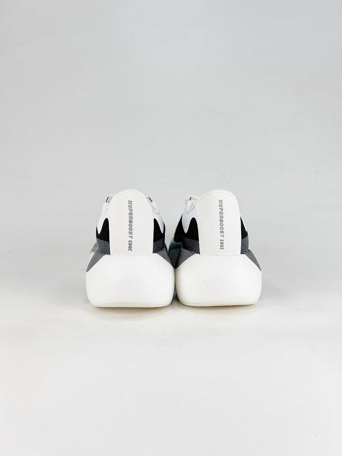 Adidas Hyperboost Pro "White Black"-Classic sneakers，Adidas Women's Shoe Sale / Men's Shoe Sale