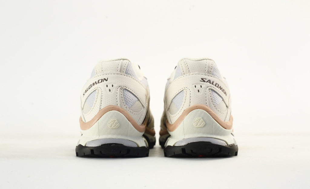 Salomon XT-QUEST Outdoor Hiking Sneakers "Vanilla Ice Mocha"
