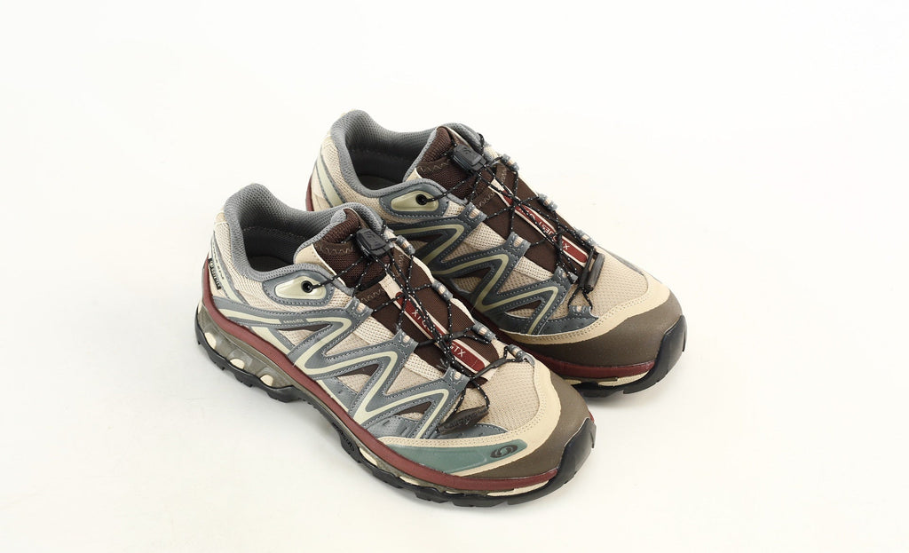 Salomon XT-Quest GORE-TEX Waterproof Trail Running & Hiking Shoes，“Black/Delicioso/Green Jacket”